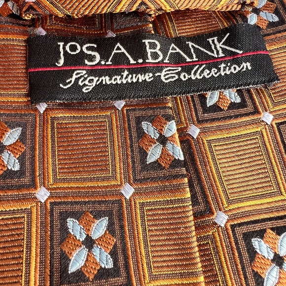 Jos A Banks Silk Tie Copper Gold and Black Wide Width - Picture 4 of 5